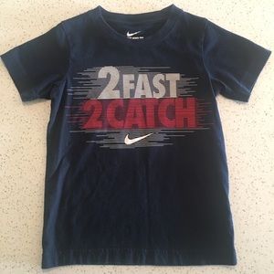 Like new. Nike boys shirt